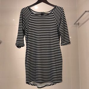 Striped dress w pockets